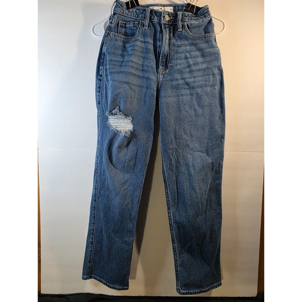 HOLLISTER CURVY ULTRA HIGH RISE VINTAGE STRAIGHT SZ 24. DISTRESSED 0526-5